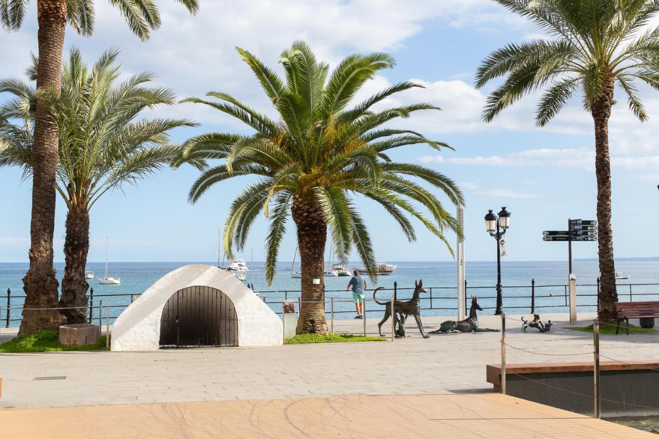 Hostal Yebisah Santa Eularia des Riu Eksteriør billede