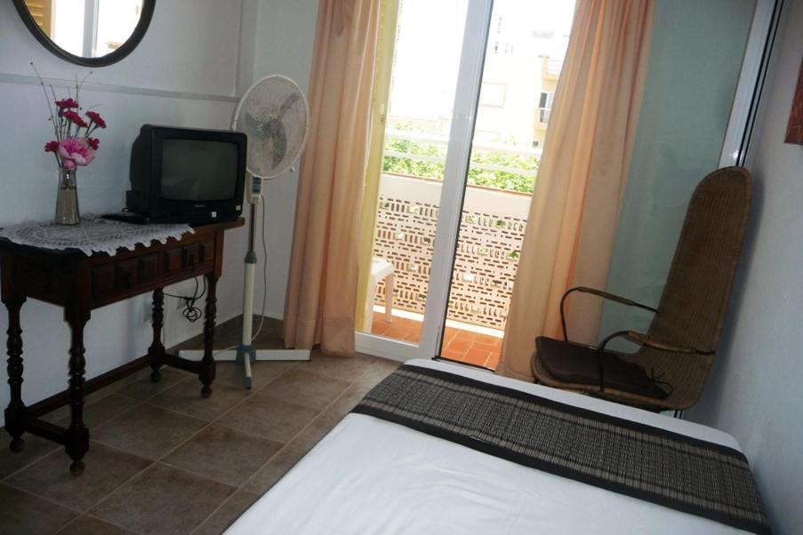 Hostal Yebisah Santa Eularia des Riu Eksteriør billede
